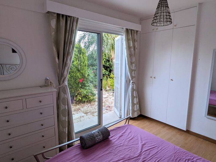 Image No.36-2 Bed Property for sale