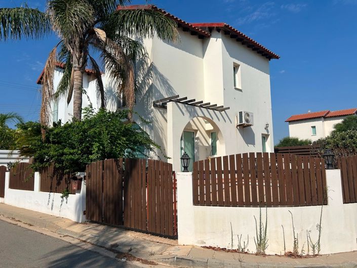 Image No.14-2 Bed Property for sale