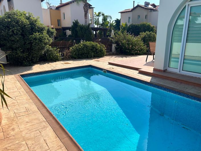 Image No.20-2 Bed Property for sale