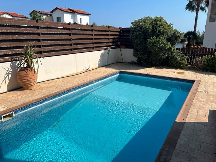 Image No.21-2 Bed Property for sale