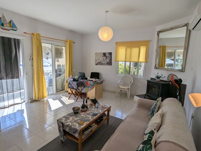 Image No.17-3 Bed Property for sale