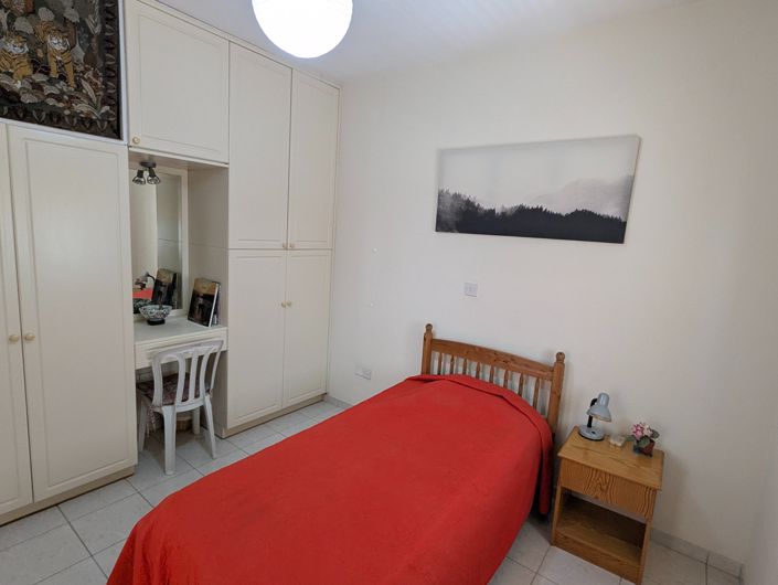 Image No.18-3 Bed Property for sale