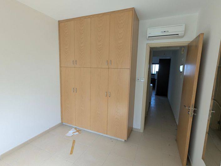 Image No.28-1 Bed Property for sale