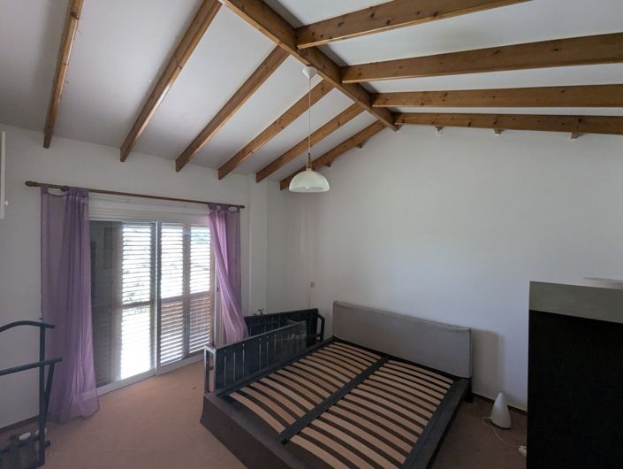 Image No.14-3 Bed Property for sale