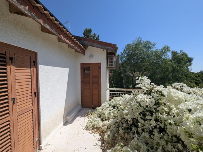Image No.2-3 Bed Property for sale