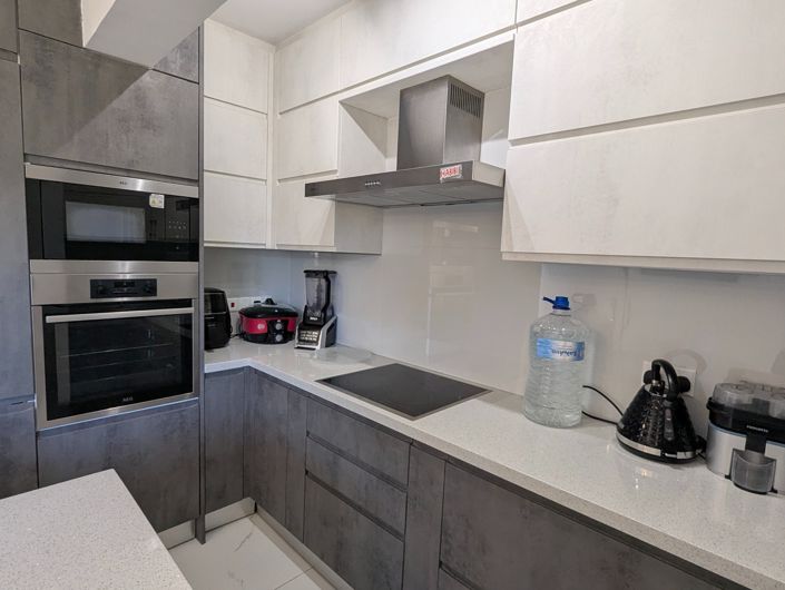 Image No.15-3 Bed Property for sale