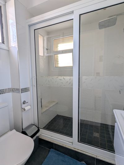 Image No.21-3 Bed Property for sale