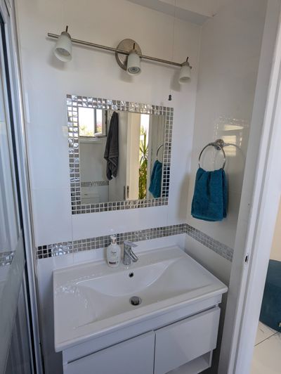 Image No.24-3 Bed Property for sale