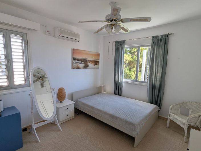 Image No.31-3 Bed Property for sale