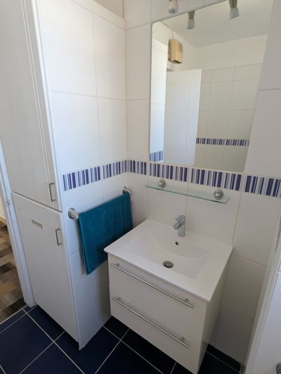 Image No.36-3 Bed Property for sale