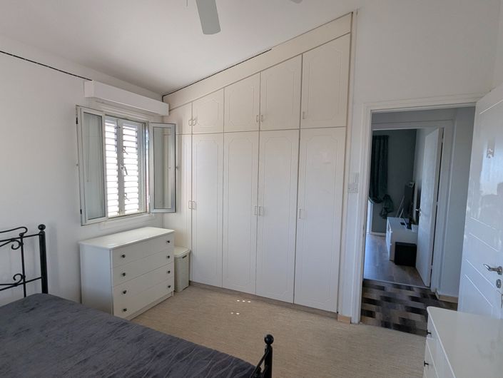 Image No.43-3 Bed Property for sale