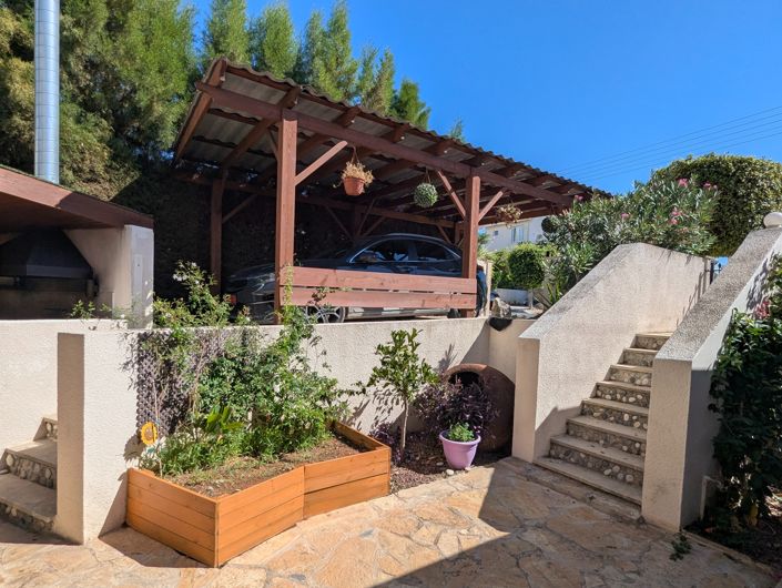 Image No.55-3 Bed Property for sale