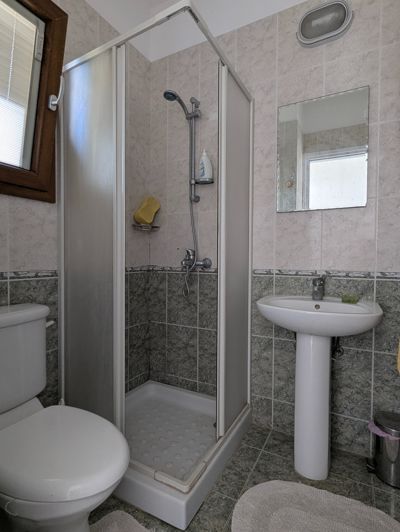 Image No.20-2 Bed Property for sale