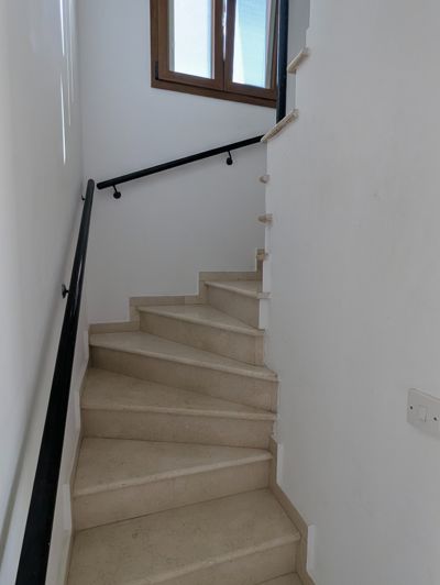 Image No.21-2 Bed Property for sale