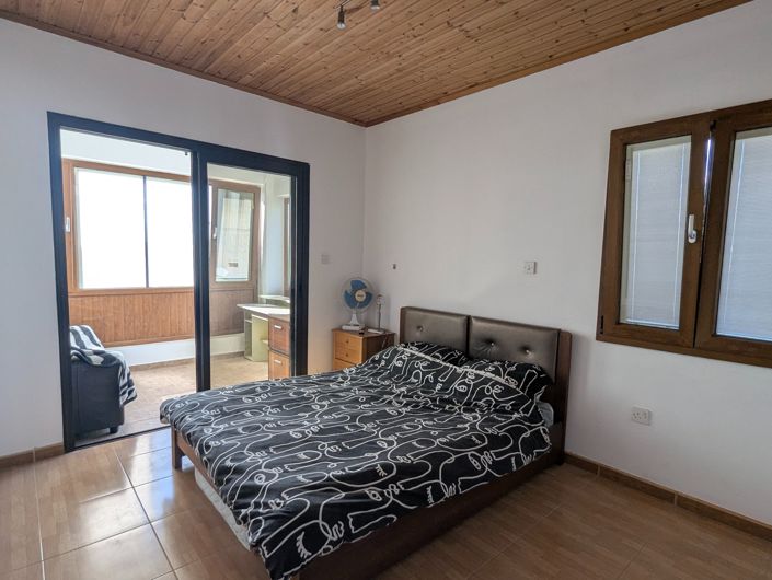 Image No.27-2 Bed Property for sale
