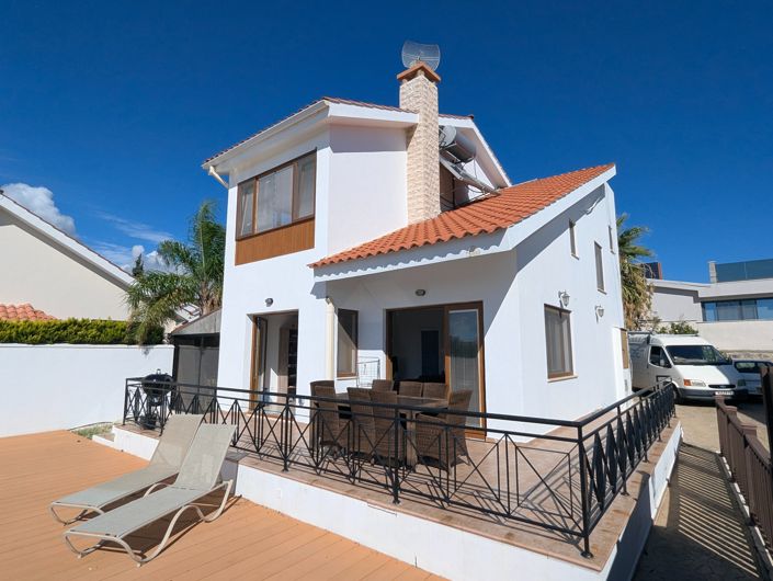 Image No.44-2 Bed Property for sale
