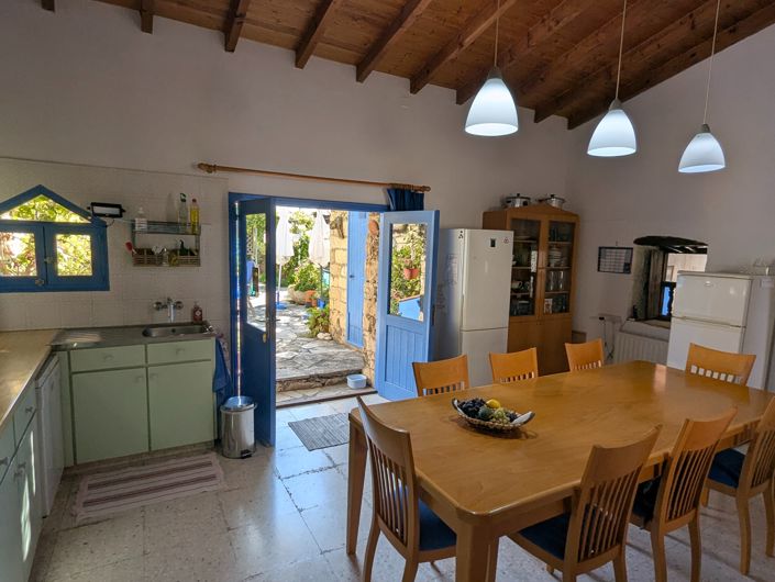 Image No.10-3 Bed Property for sale