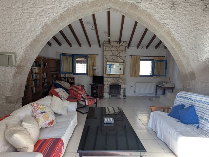 Image No.19-3 Bed Property for sale