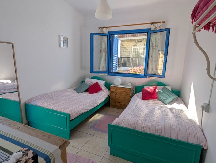 Image No.21-3 Bed Property for sale