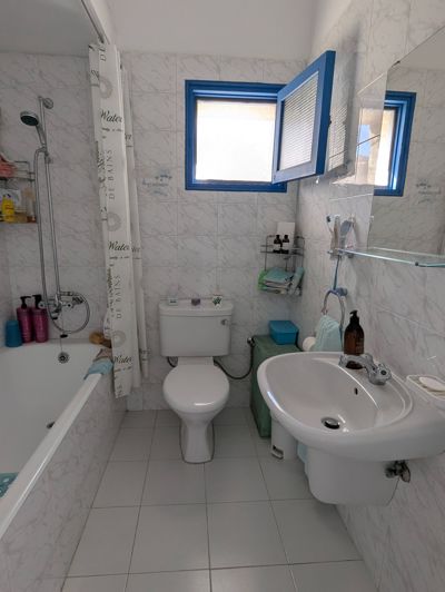Image No.24-3 Bed Property for sale