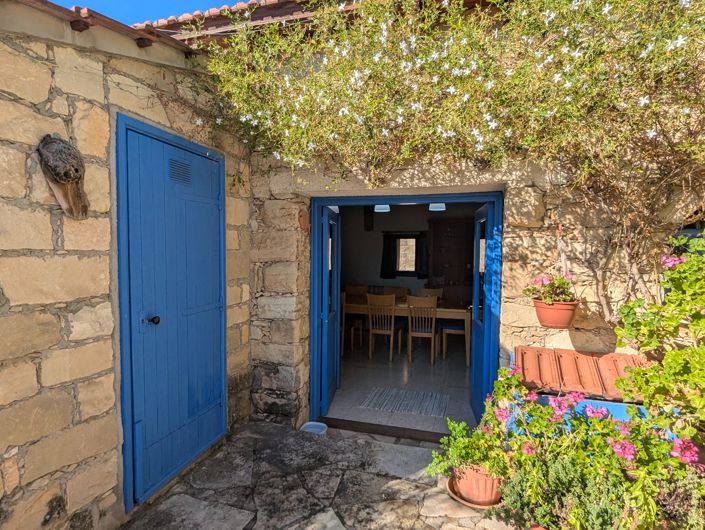 Image No.44-3 Bed Property for sale