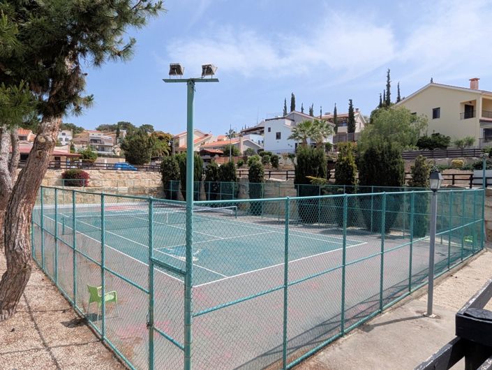 Image No.18-2 Bed Property for sale