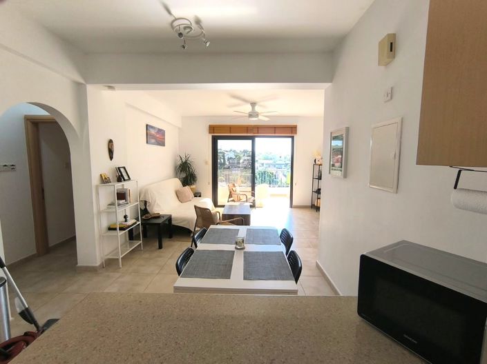 Image No.9-2 Bed Property for sale