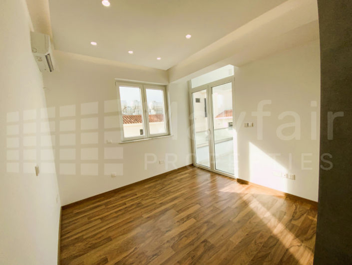 Image No.10-3 Bed Apartment for sale