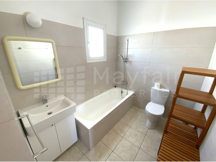 Image No.14-2 Bed House for sale