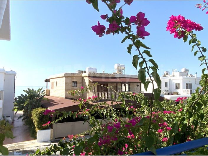 Image No.15-2 Bed House for sale