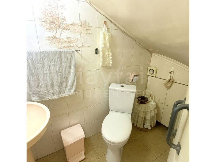 Image No.2-4 Bed House for sale