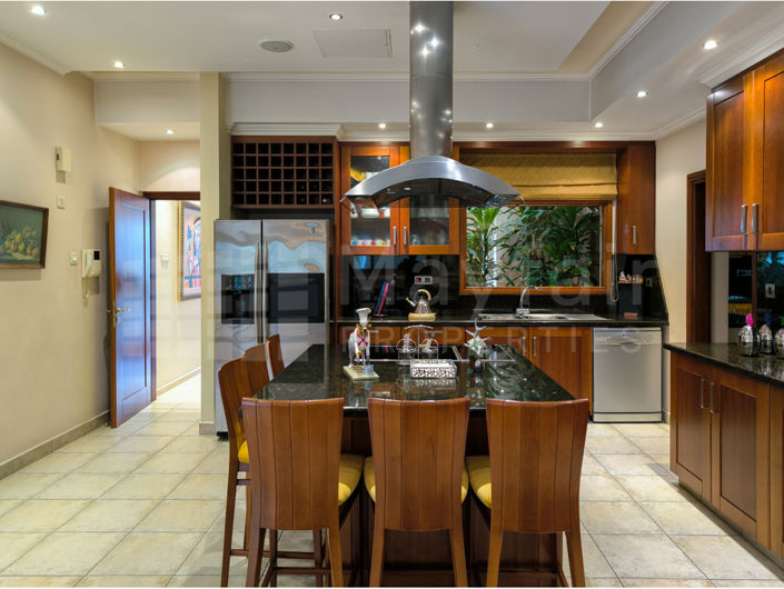 Image No.12-4 Bed House for sale