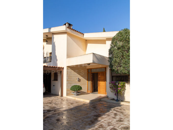 Image No.3-4 Bed House for sale