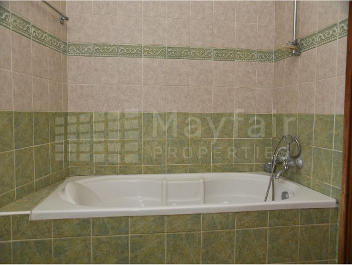 Image No.11-3 Bed House for sale