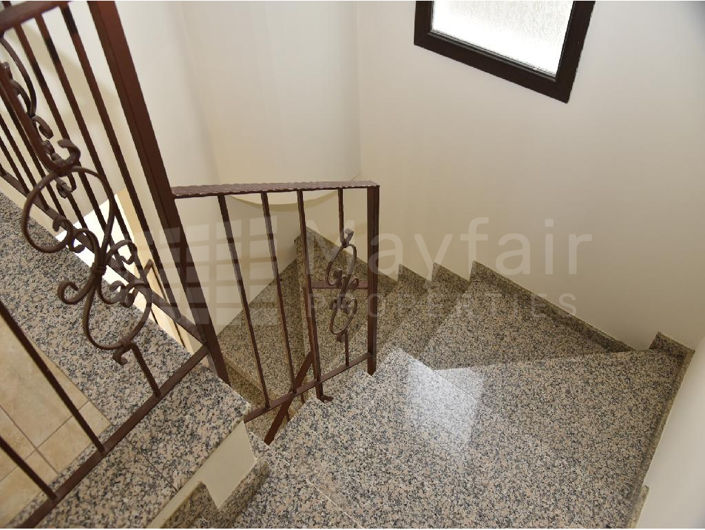 Image No.8-3 Bed House for sale