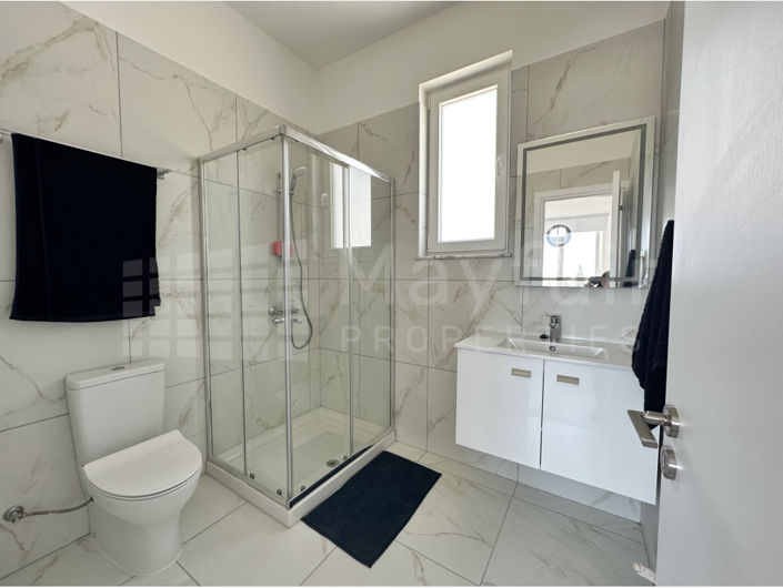 Image No.13-3 Bed House for sale