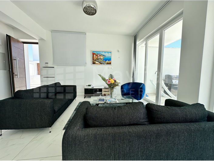 Image No.20-3 Bed House for sale