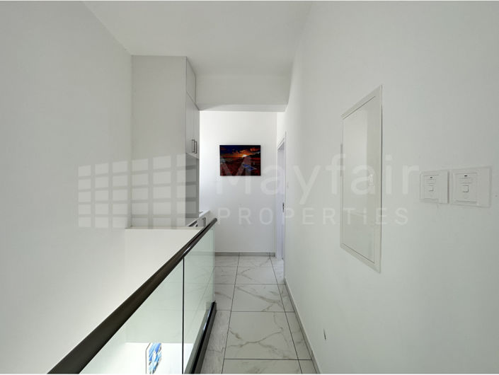 Image No.9-3 Bed House for sale