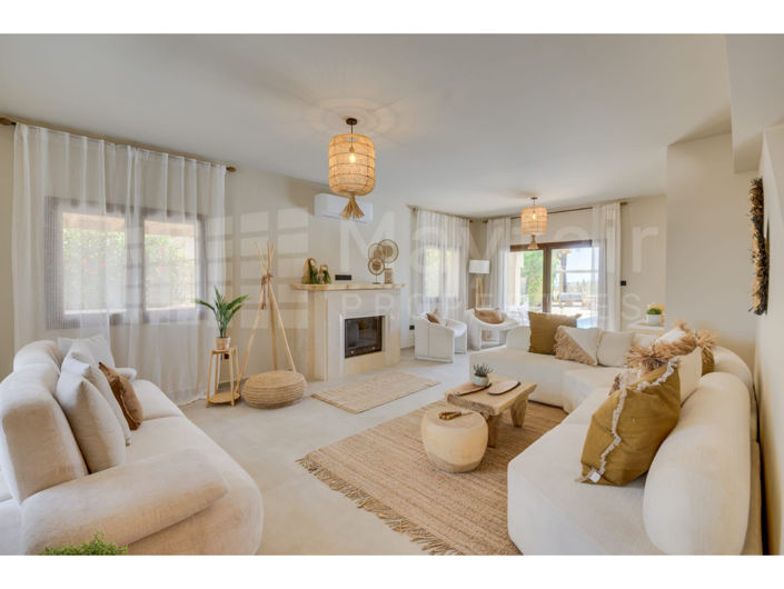 Image No.2-5 Bed House for sale