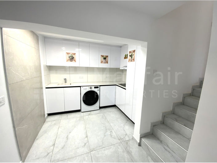 Image No.10-5 Bed House for sale