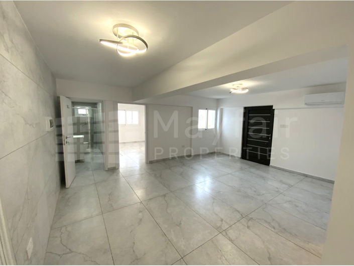 Image No.11-5 Bed House for sale