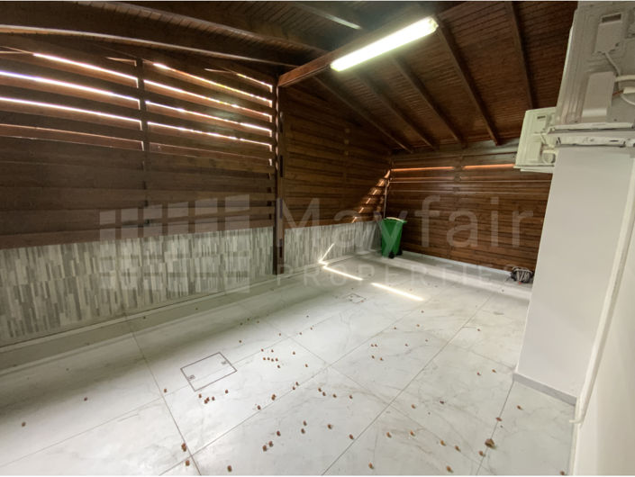 Image No.16-5 Bed House for sale