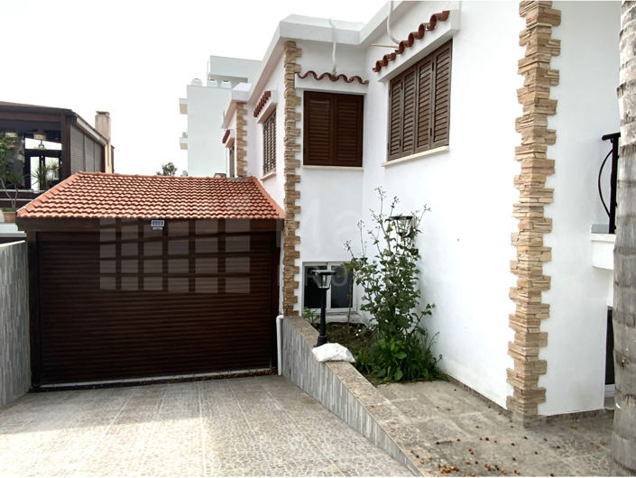 Image No.29-5 Bed House for sale