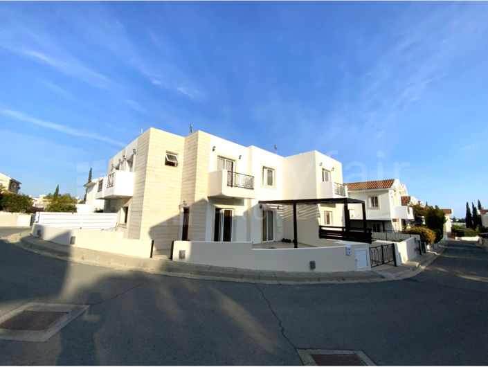 Image No.3-4 Bed House for sale