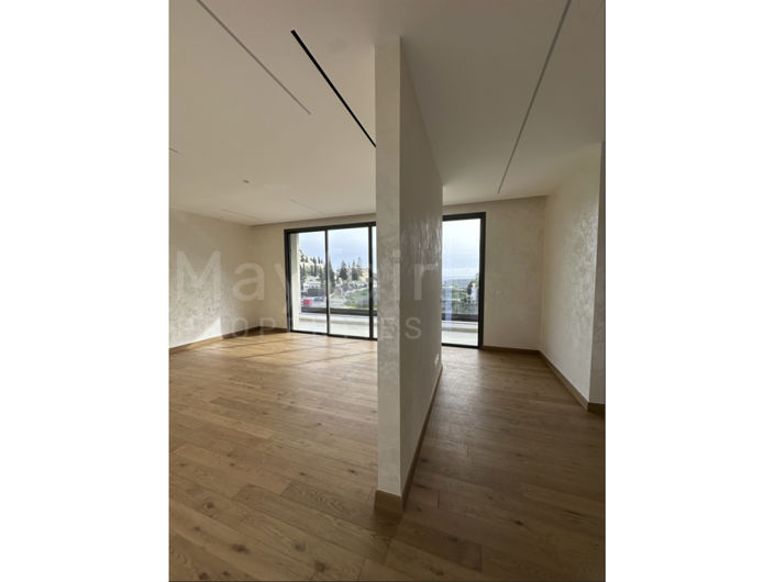 Image No.15-5 Bed House for sale