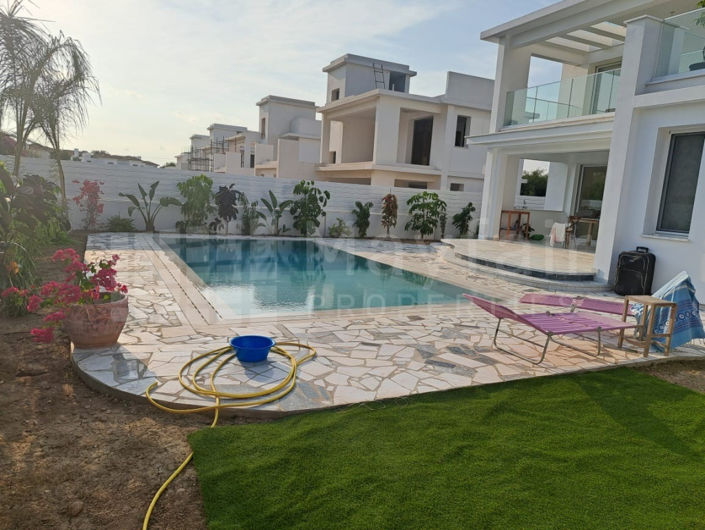 Image No.2-3 Bed House for sale