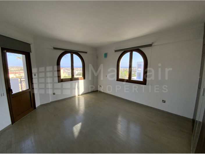 Image No.11-4 Bed House for sale