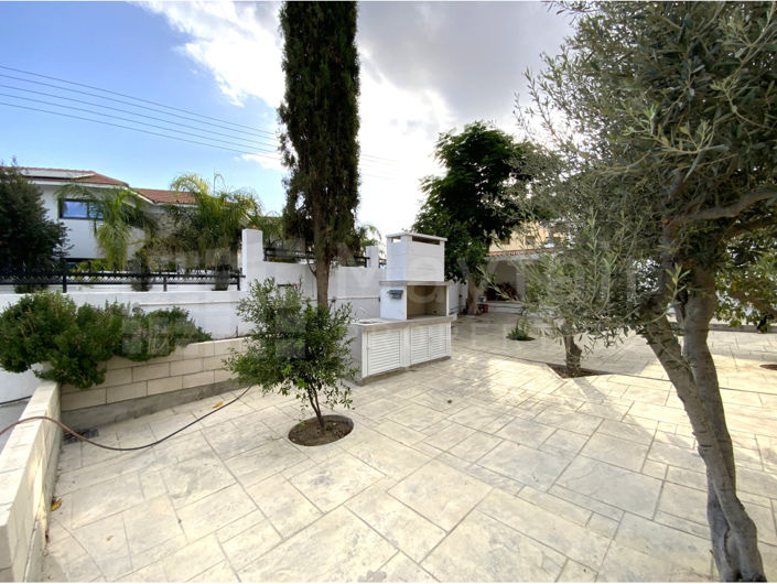 Image No.15-4 Bed House for sale