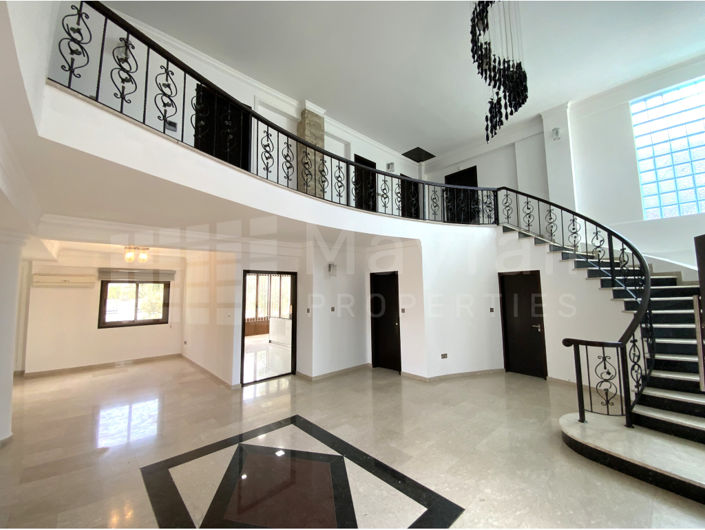 Image No.2-4 Bed House for sale