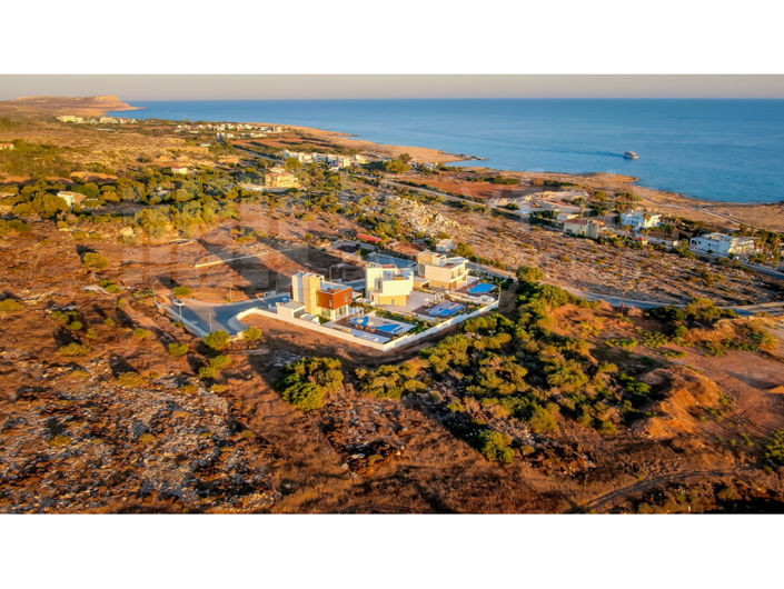 Image No.13-3 Bed House for sale